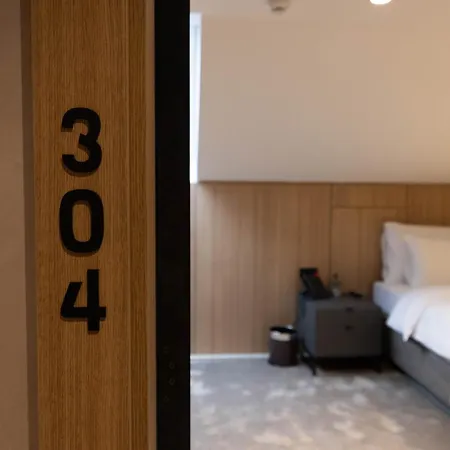 Helm Hotel