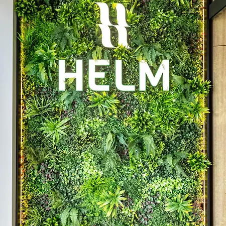 Helm 4*