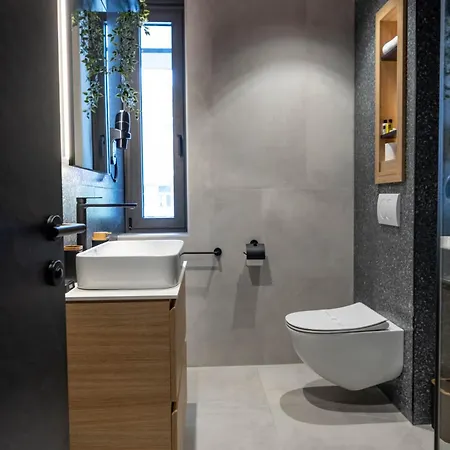 Helm Hotel